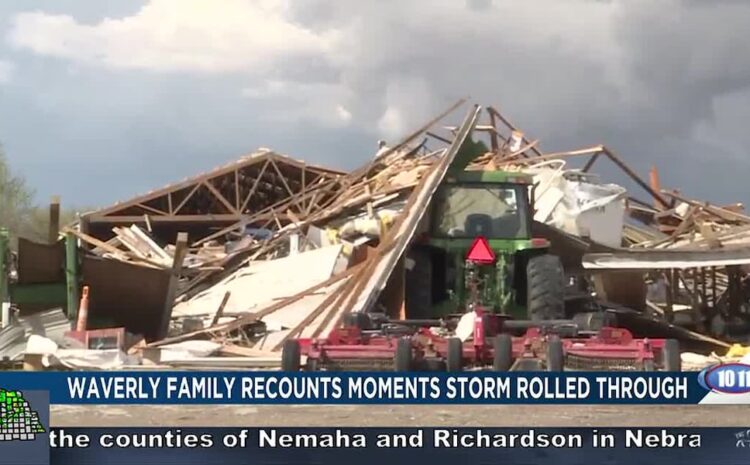  Waverly family recounts moments powerful storm rol...