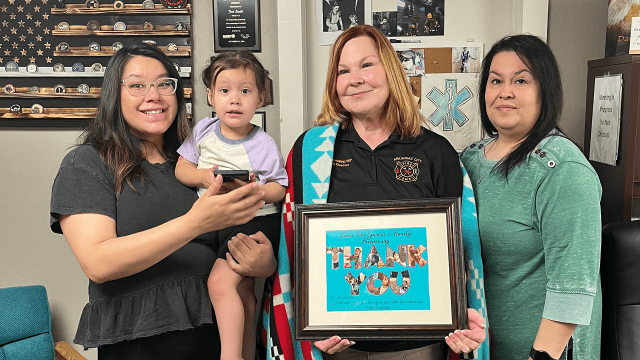  Family thanks Ark City EMS director who saved chil...
