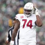 Reports: LT D.J. Humphries to sign with Chiefs