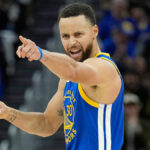 Steph leads players-led meeting with Warriors at inflection point