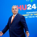 Hungary welcomes wanted Polish politicians