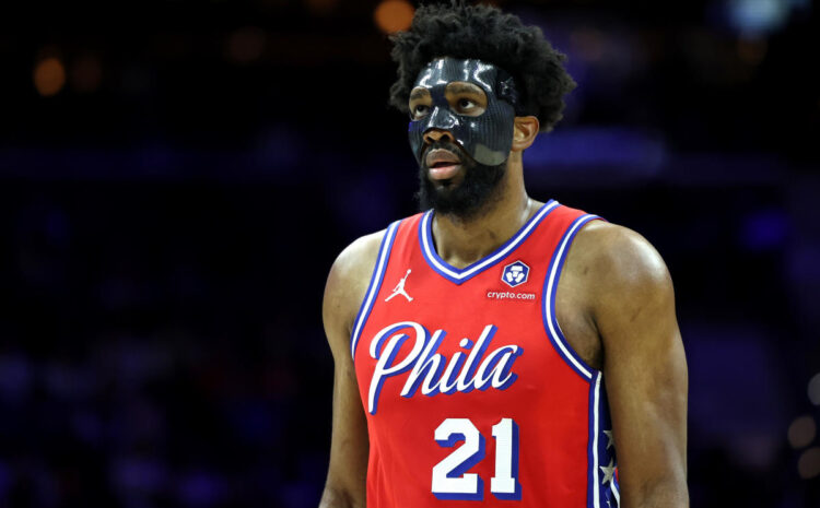  76ers star Joel Embiid ejected for arguing with of...