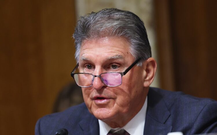  Joe Manchin calls Democratic Party ‘toxic,’ bl...