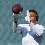 DeVonta Smith injury updates: Latest news on Eagles WR