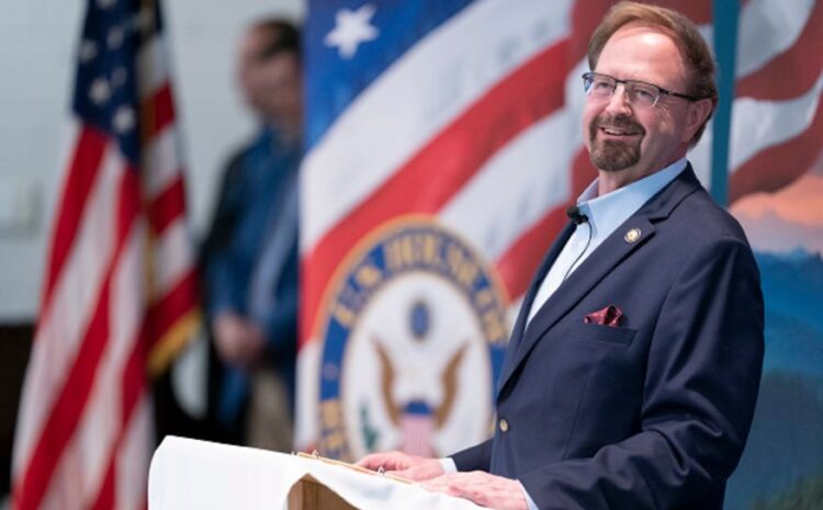  NC Congressman defends Trump, urges business owner...