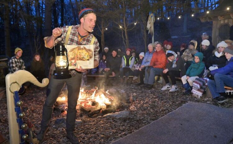 Christmas Candlelight Tour in Kirkwood celebrates magical holiday season [photos]