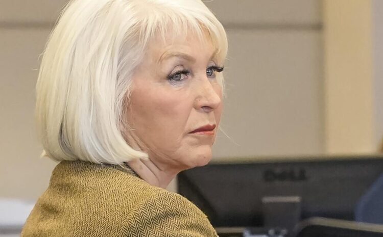 Commentary: She went to jail for Trump’s Big Lie. He’s trying to get her sprung