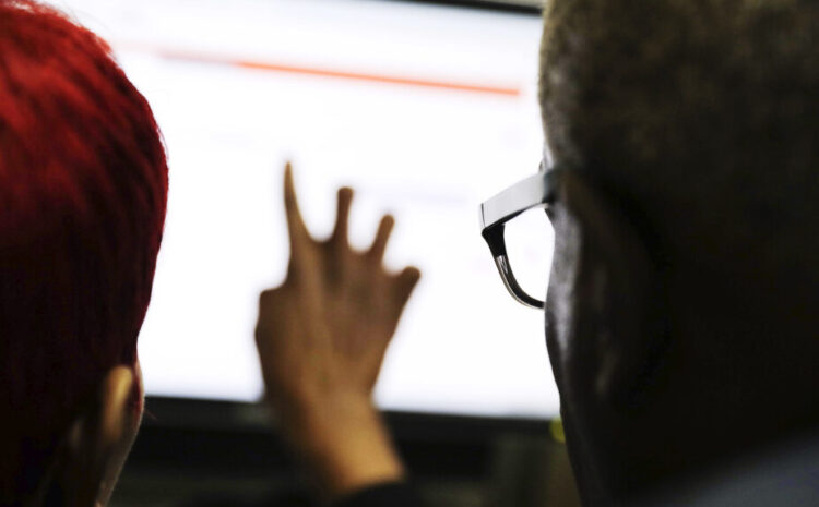 Trump administration to scrap federal rule requiring transparency into health AI tools