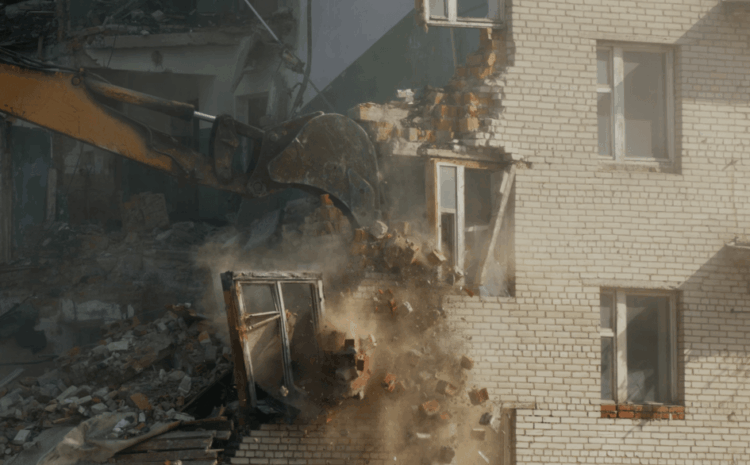 Trump Destroys Government